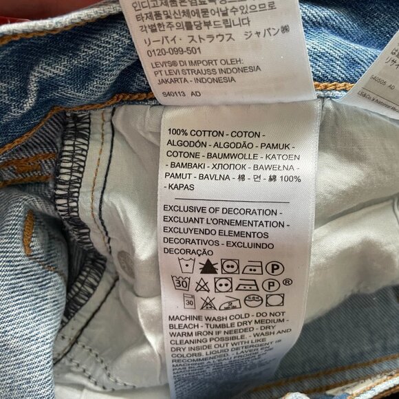 LEVI'S Wedgie Icon High Rise Denim Cropped Frayed Hem Jeans Athens Hera Blue 27 - Picture 4 of 13